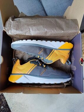 Forsake Mens 11.5 Cascade Trail Low Hiking Shoes Waterproof Gray Yellow Sneakers